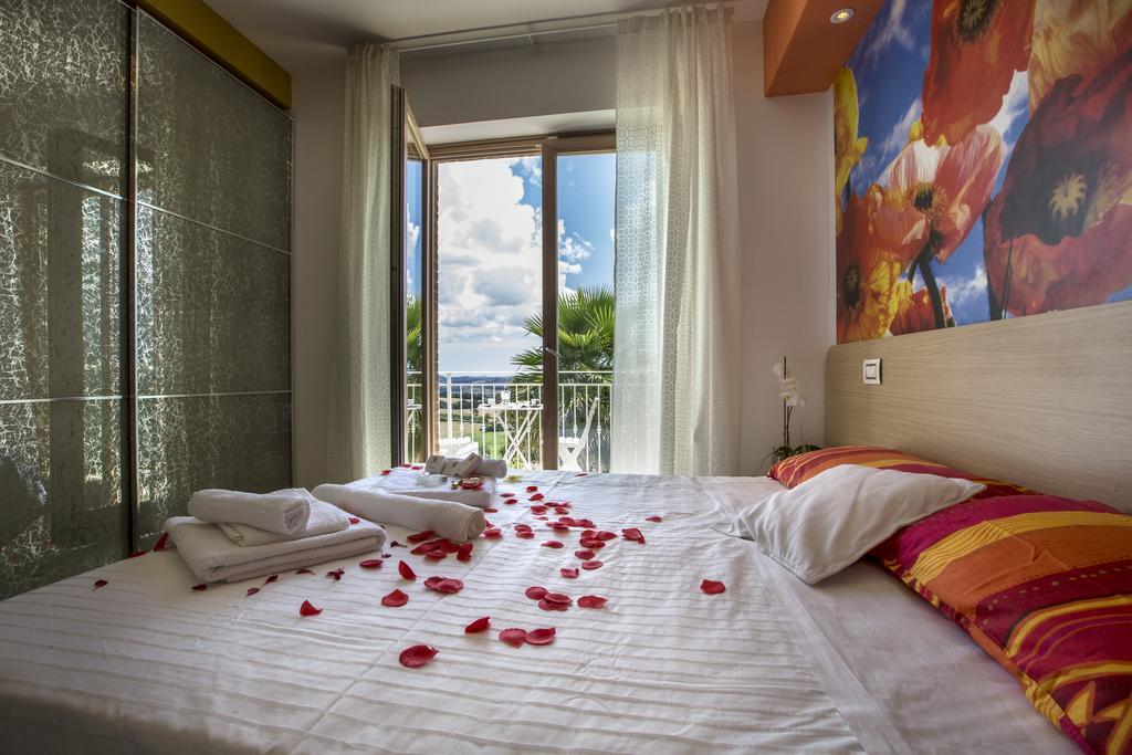 Holiday Residence Belohorizonte มาเชราตา ภายนอก รูปภาพ