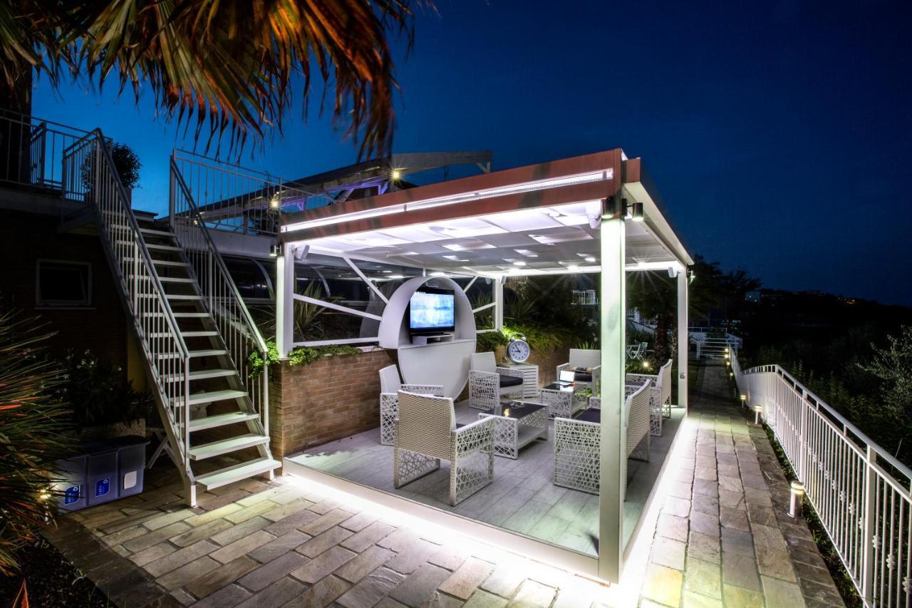 Holiday Residence Belohorizonte มาเชราตา ภายนอก รูปภาพ